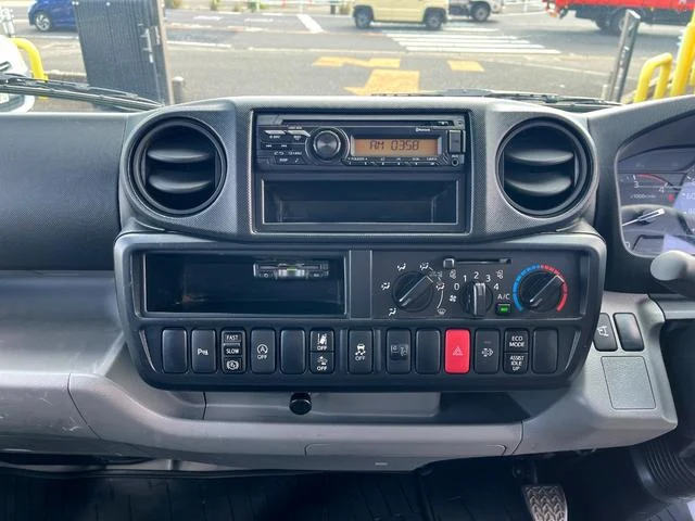 Hino DUTRO 17