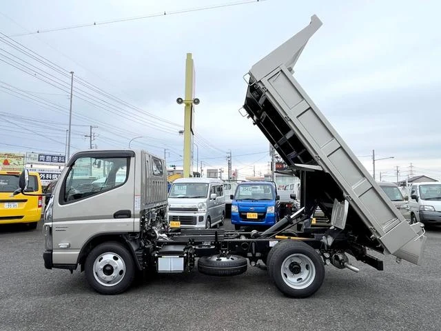 Mitsubishi Fuso CANTER 8
