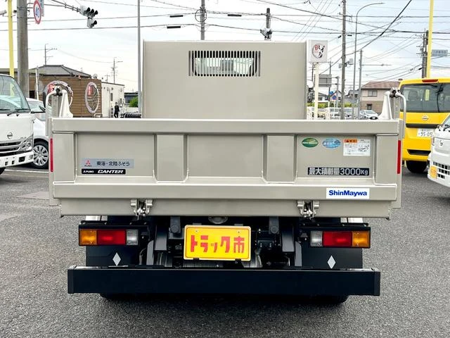 Mitsubishi Fuso CANTER 4