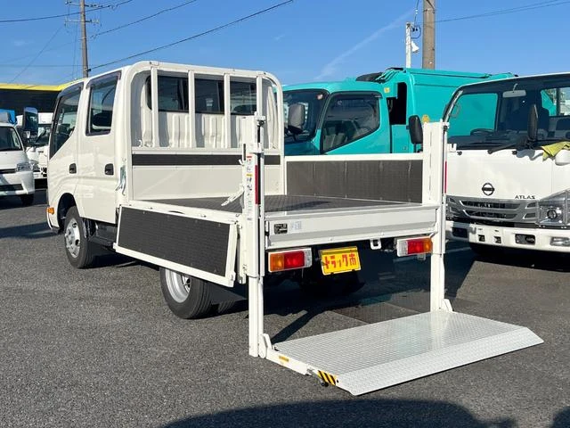 Hino DUTRO 6