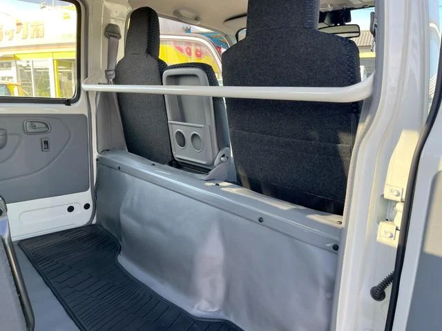 Hino DUTRO 27