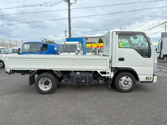 Isuzu ELF 4