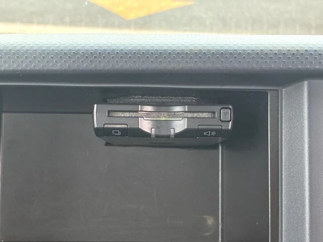 Isuzu ELF 22