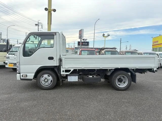 Isuzu ELF 3