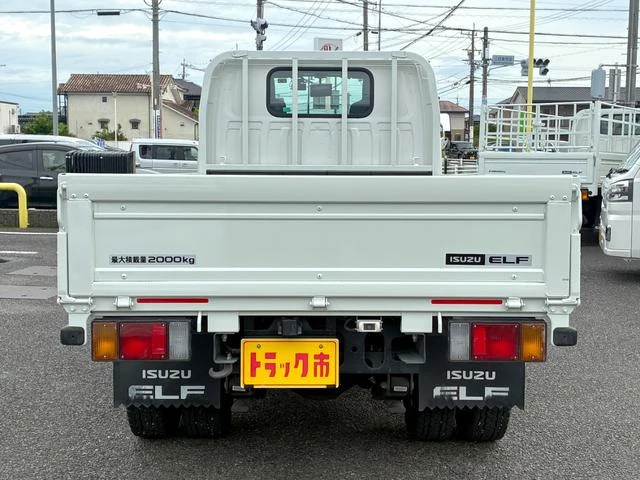 Isuzu ELF 5