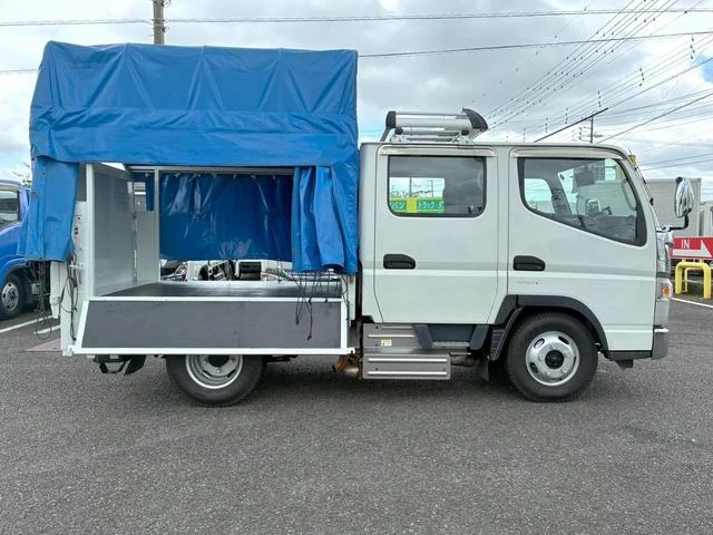 Mitsubishi Fuso CANTER 17