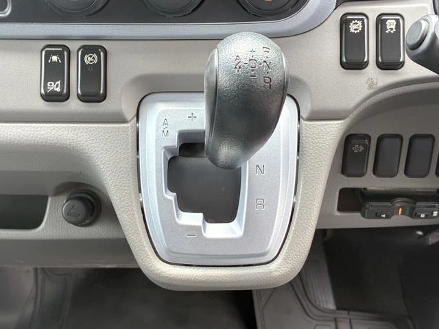 Mitsubishi Fuso CANTER 25