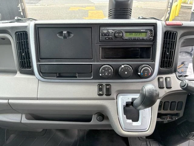 Mitsubishi Fuso CANTER 26