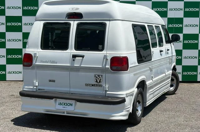 Dodge RAM 2