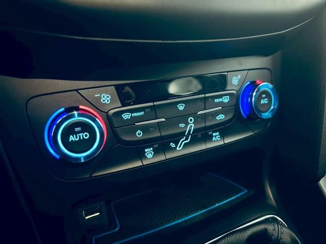 EUROPE FORD FOCUS 28