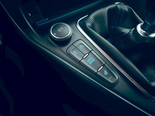 EUROPE FORD FOCUS 30