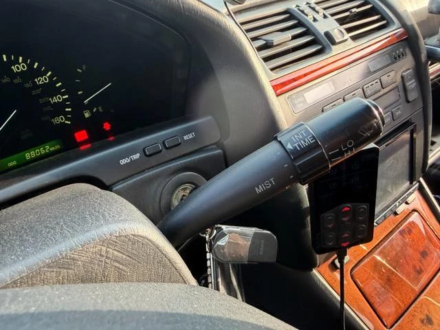 AMERICA LEXUS LS400 38