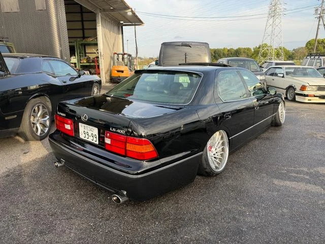 AMERICA LEXUS LS400 10