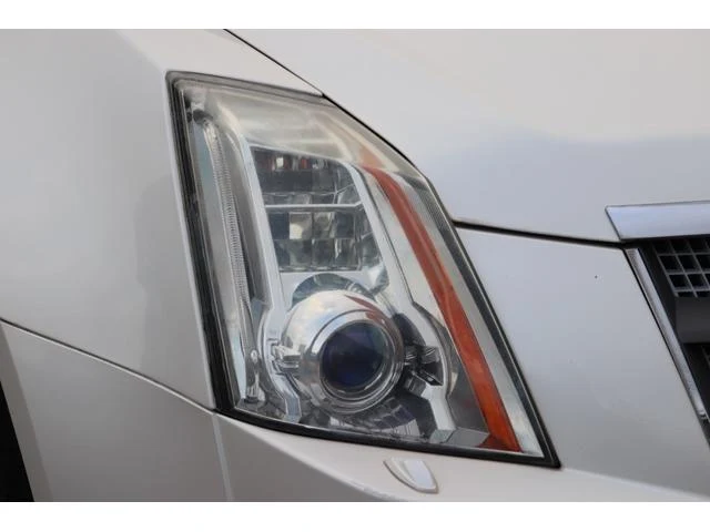 Cadillac CTS 8