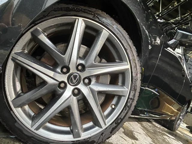 Lexus GS 24