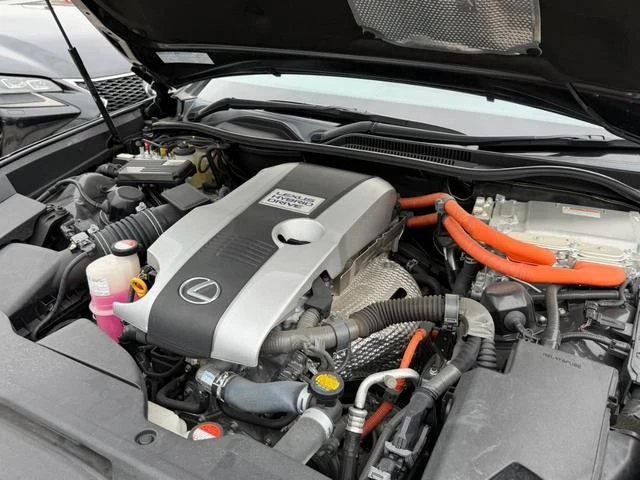 Lexus RC 18