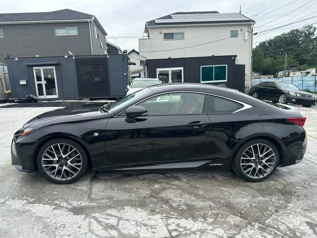 Lexus RC 21