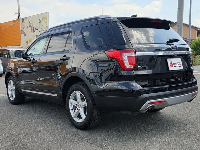 Ford EXPLORER 29
