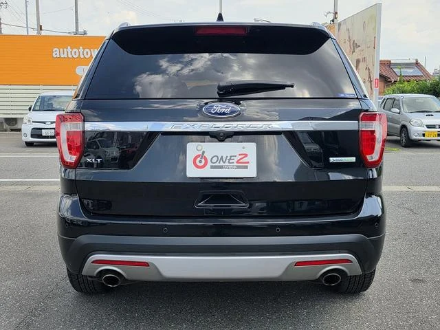 Ford EXPLORER 28