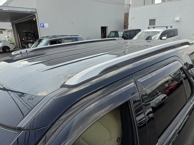 Ford EXPLORER 37