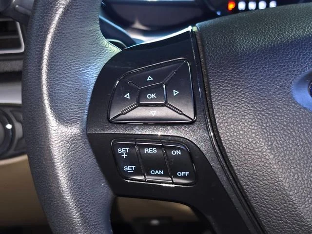 Ford EXPLORER 40