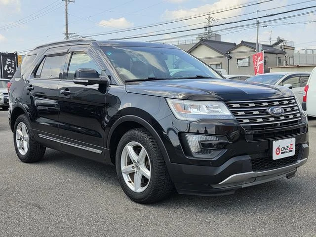 Ford EXPLORER 26