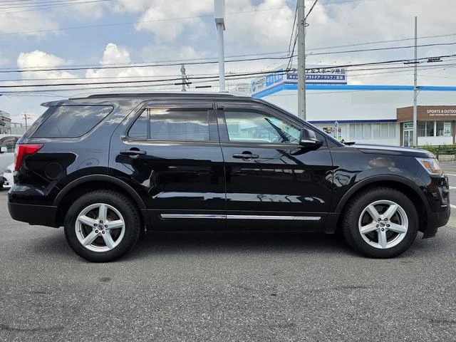 Ford EXPLORER 30