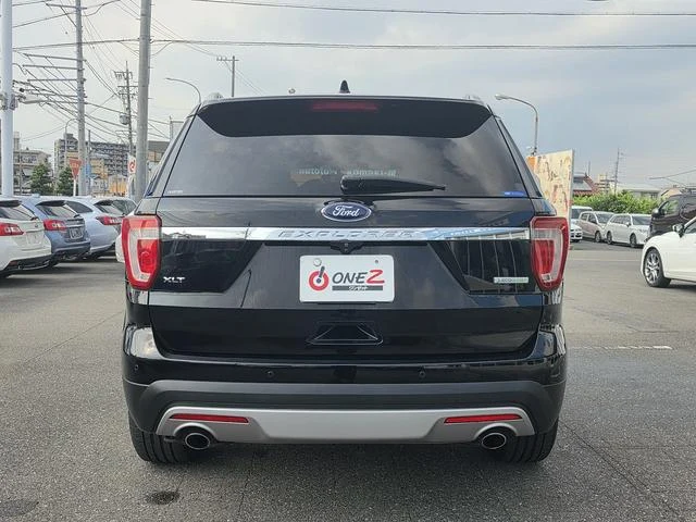 Ford EXPLORER 30