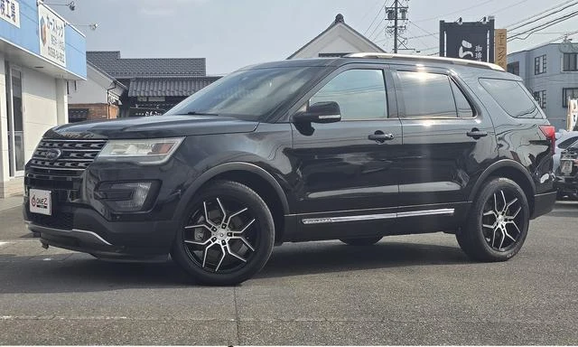 Ford EXPLORER