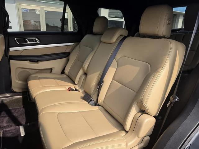 Ford EXPLORER 41