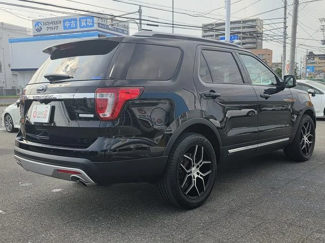 Ford EXPLORER 31