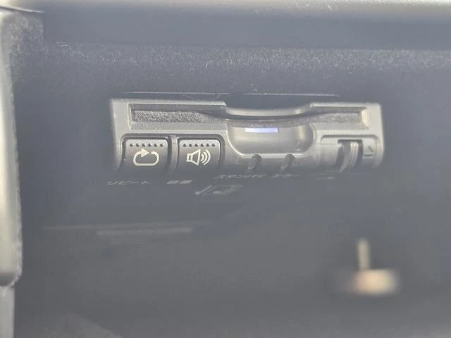 Ford EXPLORER 18