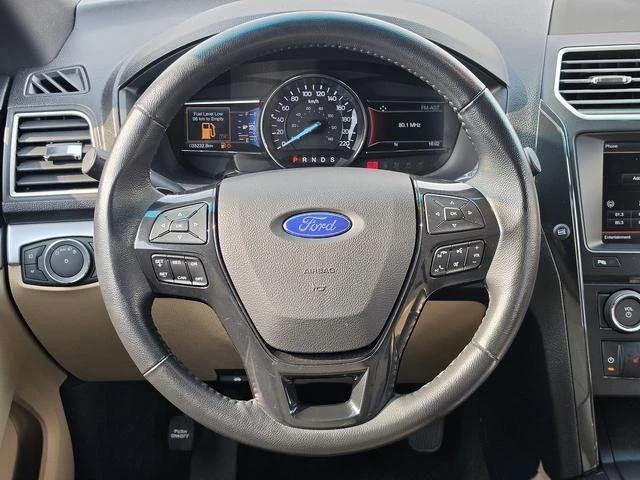 Ford EXPLORER 42