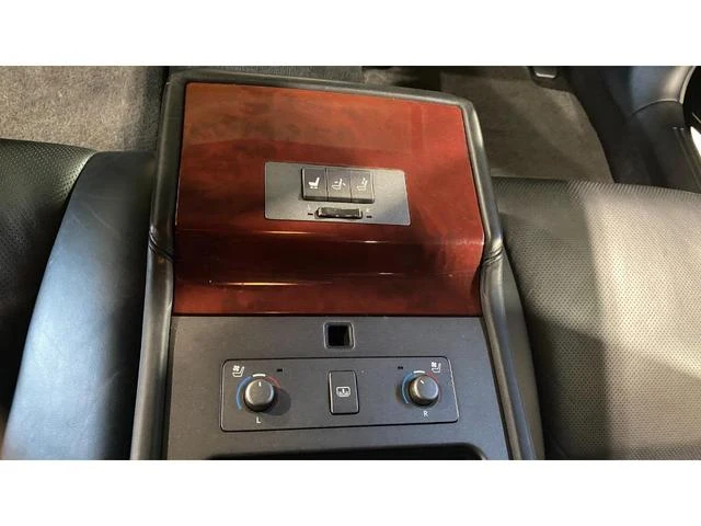 AMERICA LEXUS LS460 42