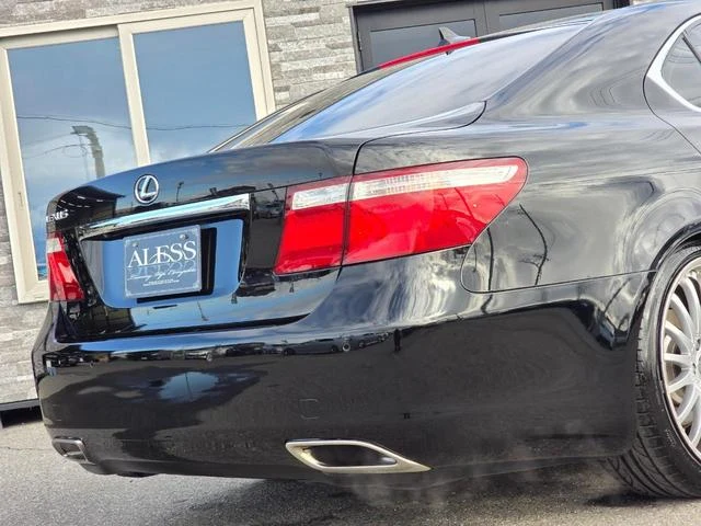 AMERICA LEXUS LS460 8