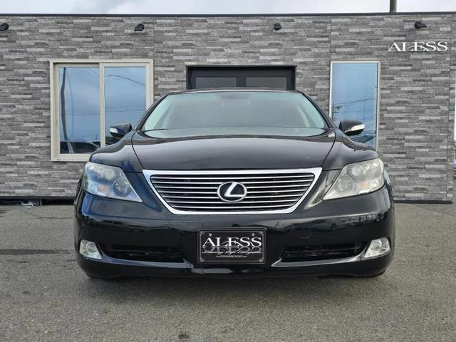 AMERICA LEXUS LS460 12