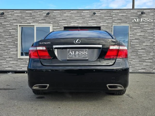 AMERICA LEXUS LS460 13