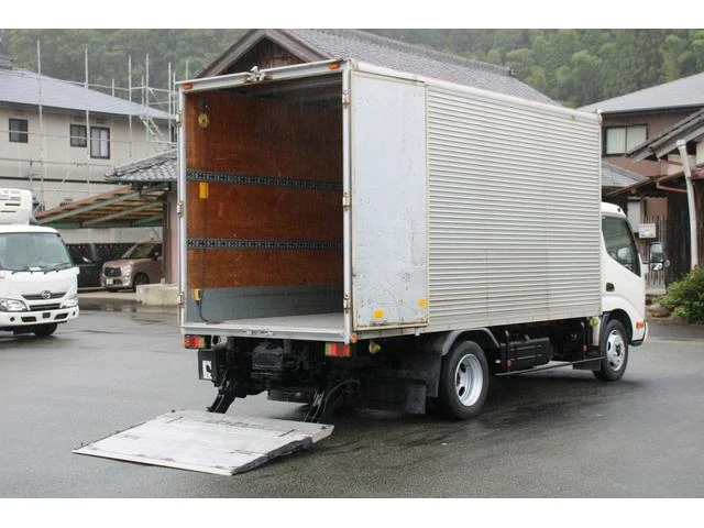 Hino DUTRO 30