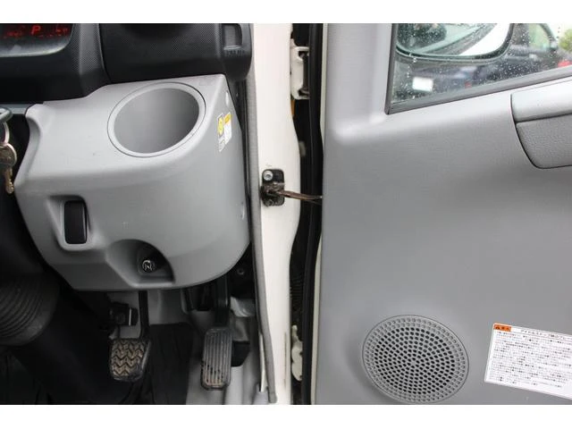 Hino DUTRO 68