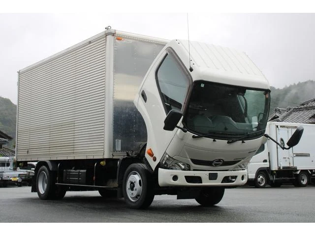Hino DUTRO 12
