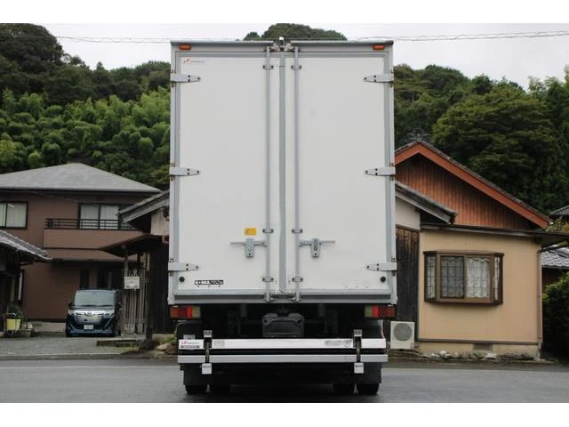 Hino DUTRO 9
