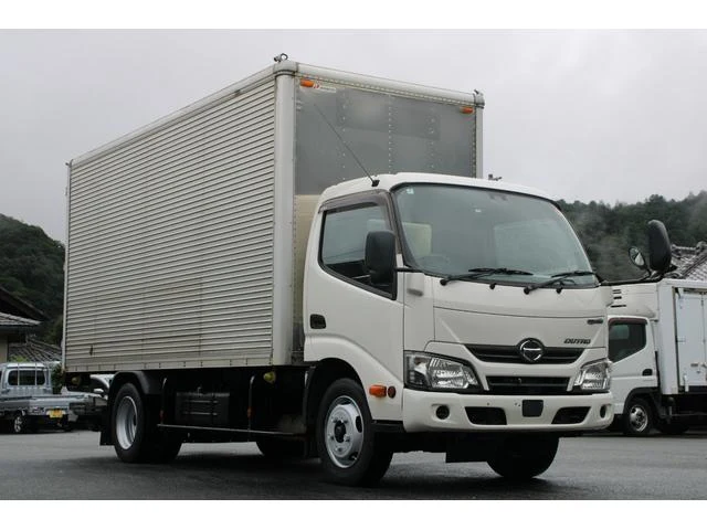 Hino DUTRO 4