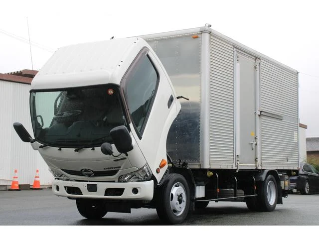 Hino DUTRO 10