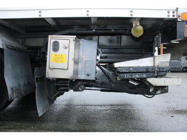 Hino DUTRO 49