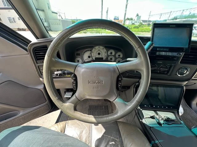 GMC YUKON 10