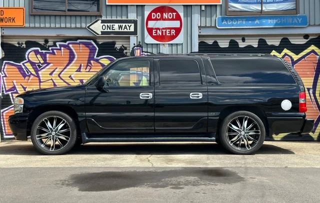 GMC YUKON 7