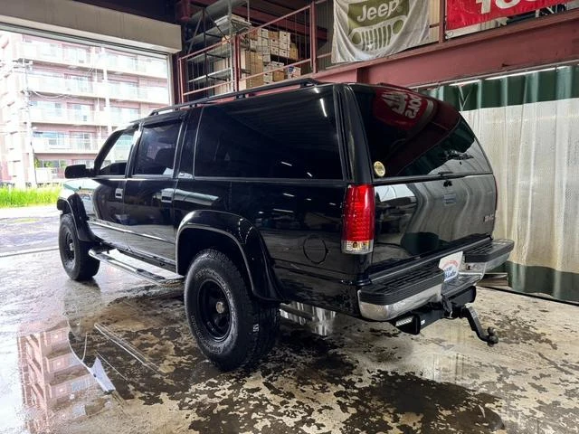 GMC SUBURBAN 5