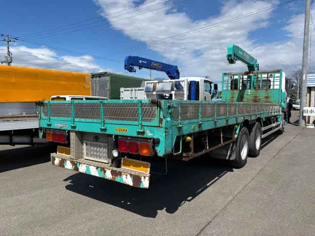 Nissan Diesel QUON 6