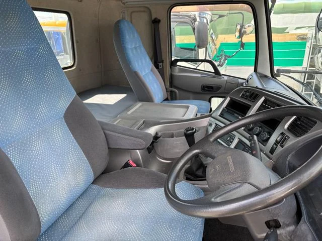 Nissan Diesel QUON 30