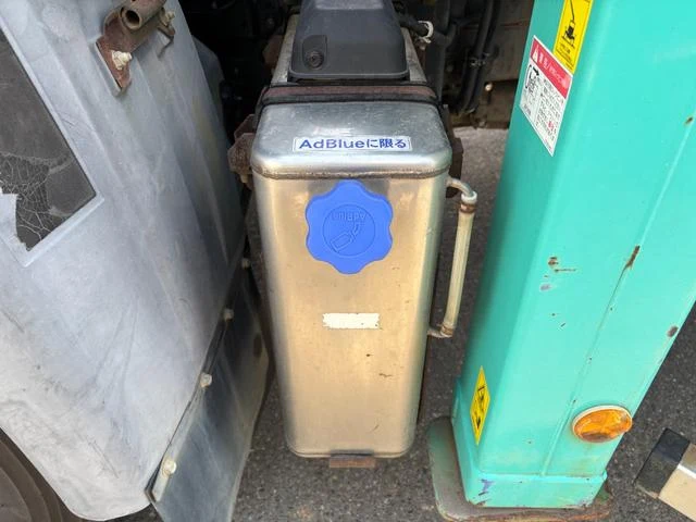 Nissan Diesel QUON 20